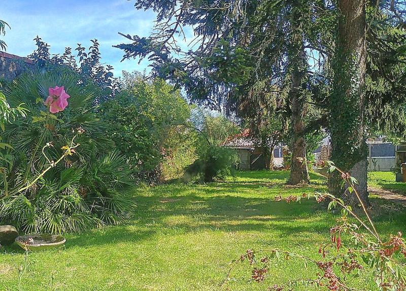 Maison - 1 m² - 5 pièces