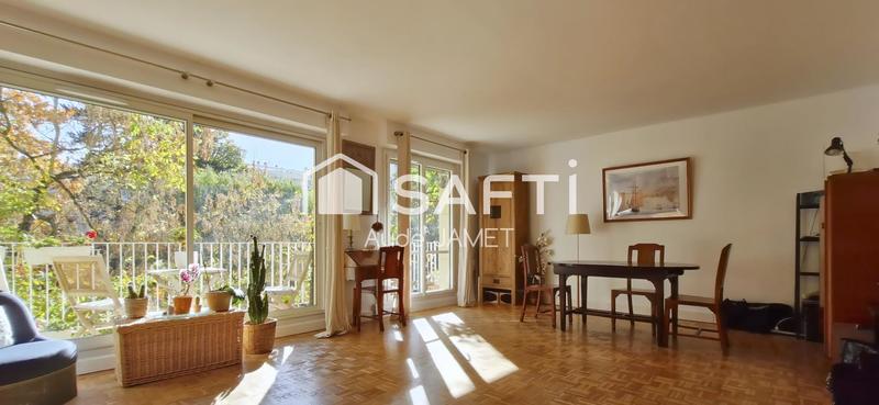 Appartement - 102 m² - 5 pièces