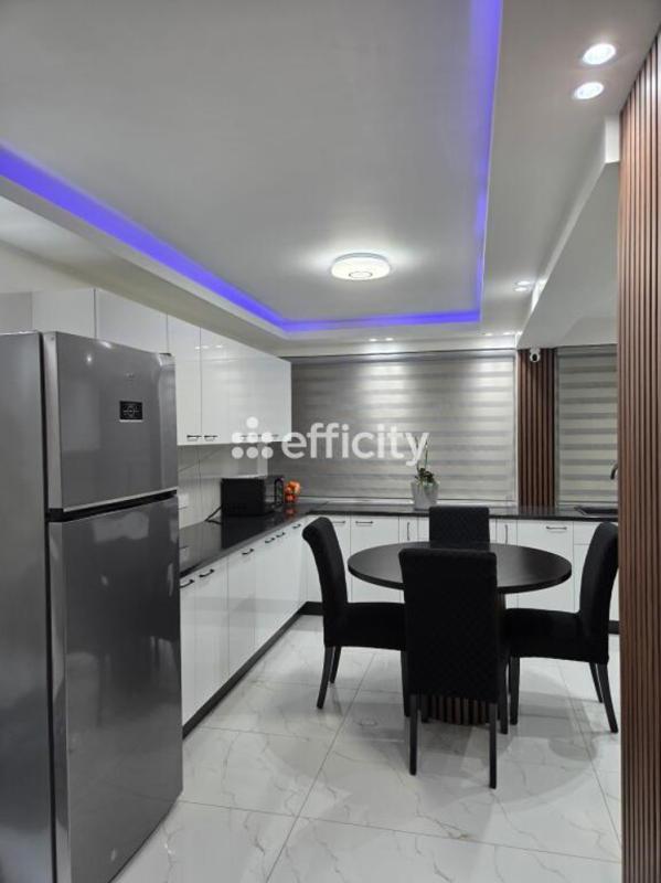 Appartement - 70 m² - 4 pièces