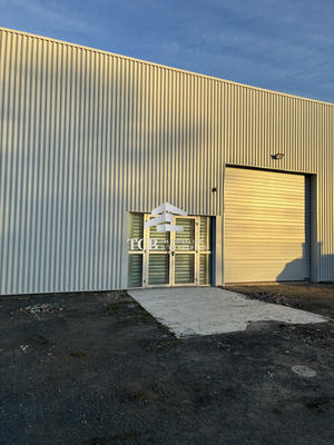 Local d'activités - 261 m²