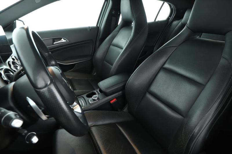 Mercedes Gla 200 d Fascination 7g-Dct 136 ch