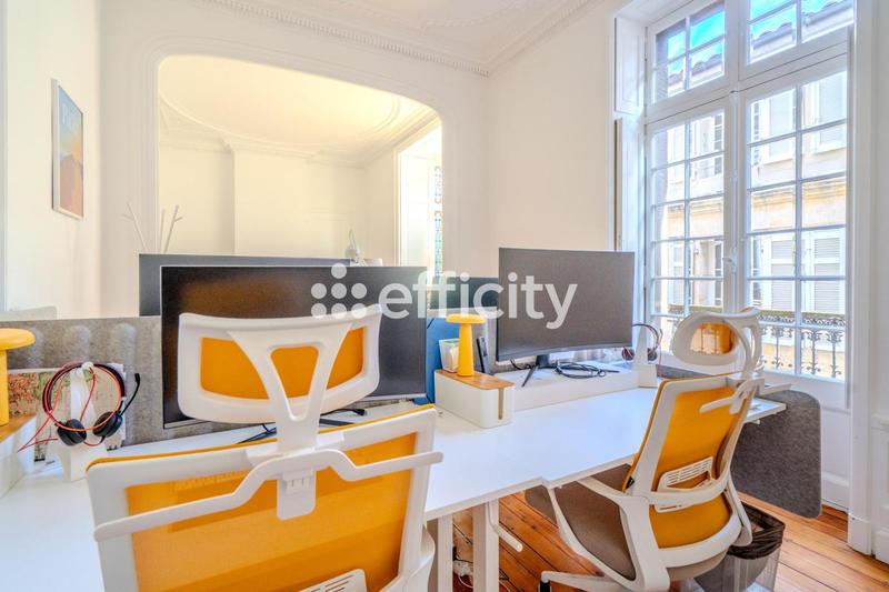 Bureau - 85 m² - 3 pièces