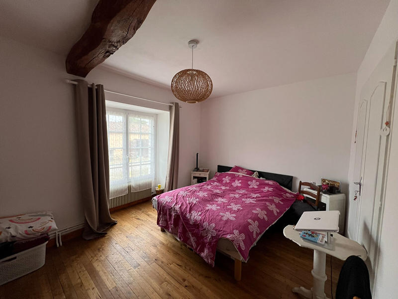 Maison - 185 m² - 9 pièces