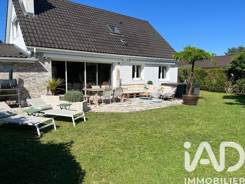 Maison - 140 m² - 6 pièces