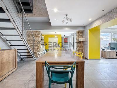 Maison - 190 m² - 6 pièces