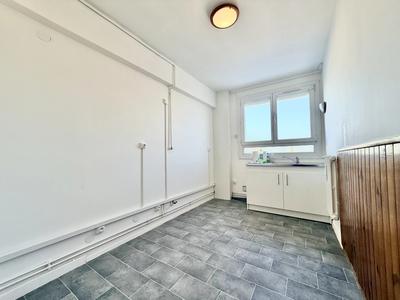 Appartement - 70 m² - 4 pièces