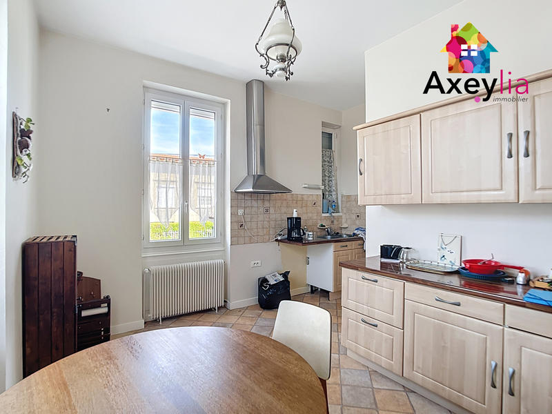 Maison - 137 m² - 6 pièces