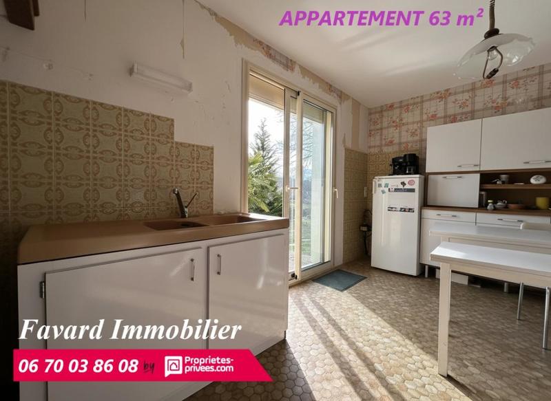 Maison - 260 m² - 12 pièces