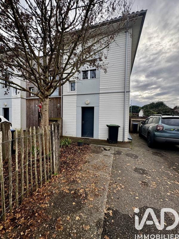 Maison - 88 m² - 4 pièces