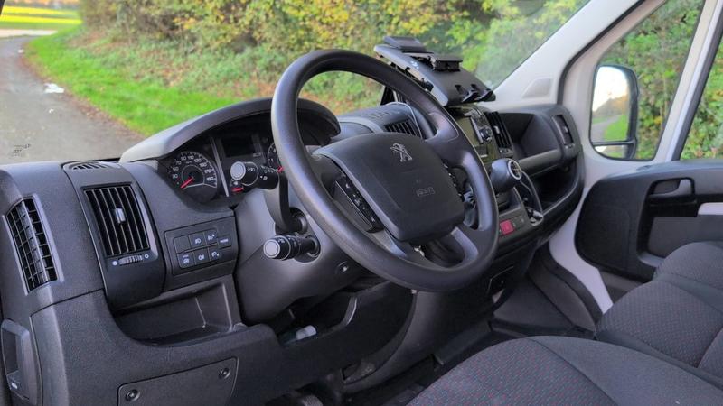 Peugeot Boxer Vu 2.0 HDi 120.00 Pack Fm