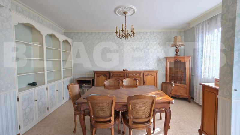 Maison - 104 m² - 5 pièces