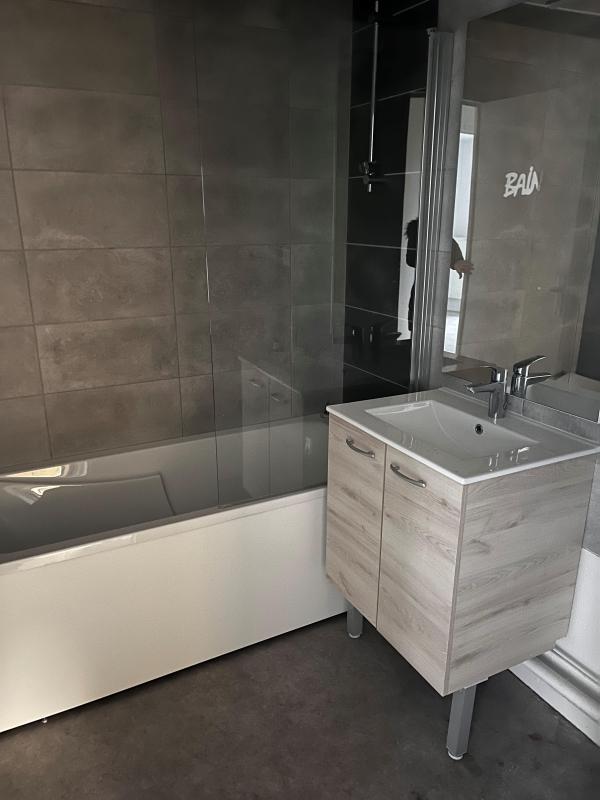 Appartement ancien - 70 m² - 3 pièces