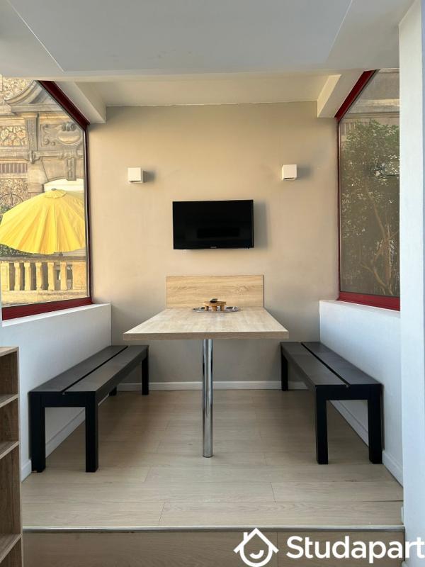 Chambre - 13 m² - 1 pièce