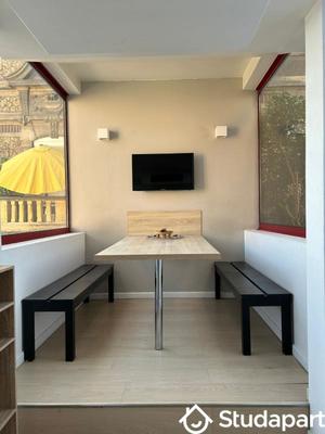 Chambre - 13 m² - 1 pièce