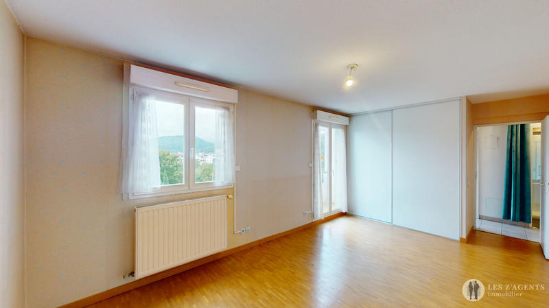 Appartement - 81 m² - 4 pièces