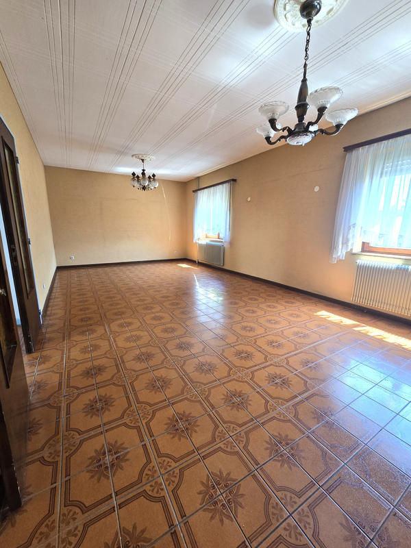 Maison - 163 m² - 7 pièces