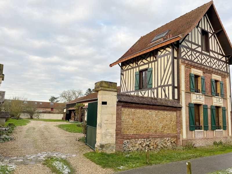 Maison - 153 m² - 6 pièces