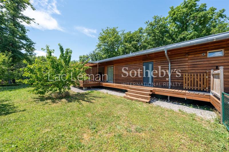 Maison - 238 m² - 8 pièces