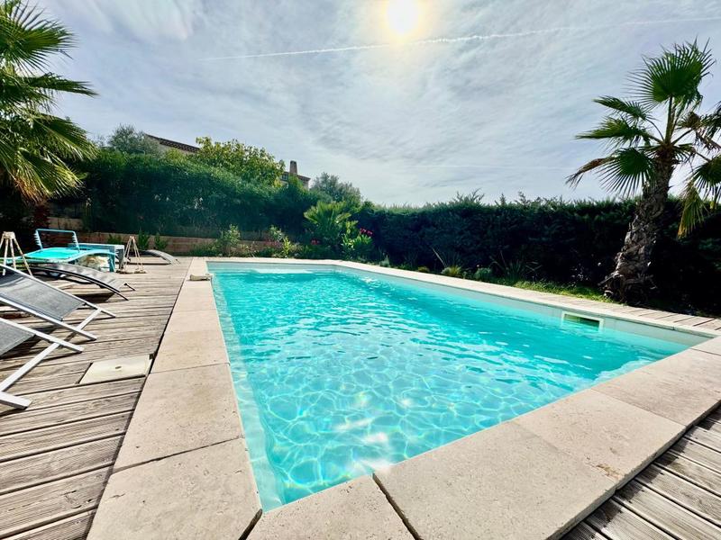 Maison - 200 m² - 7 pièces