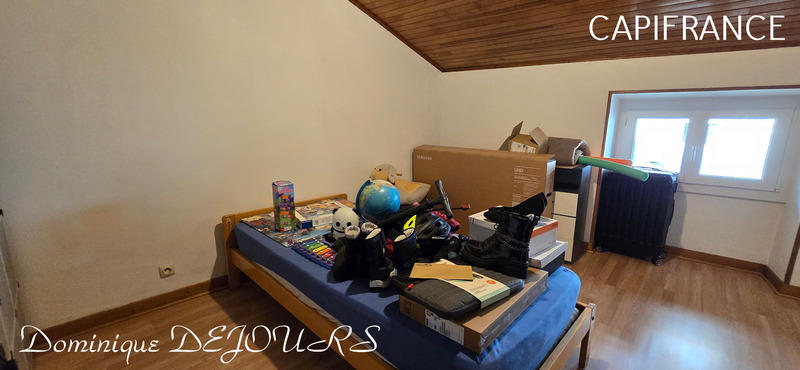 Maison - 102 m² - 5 pièces