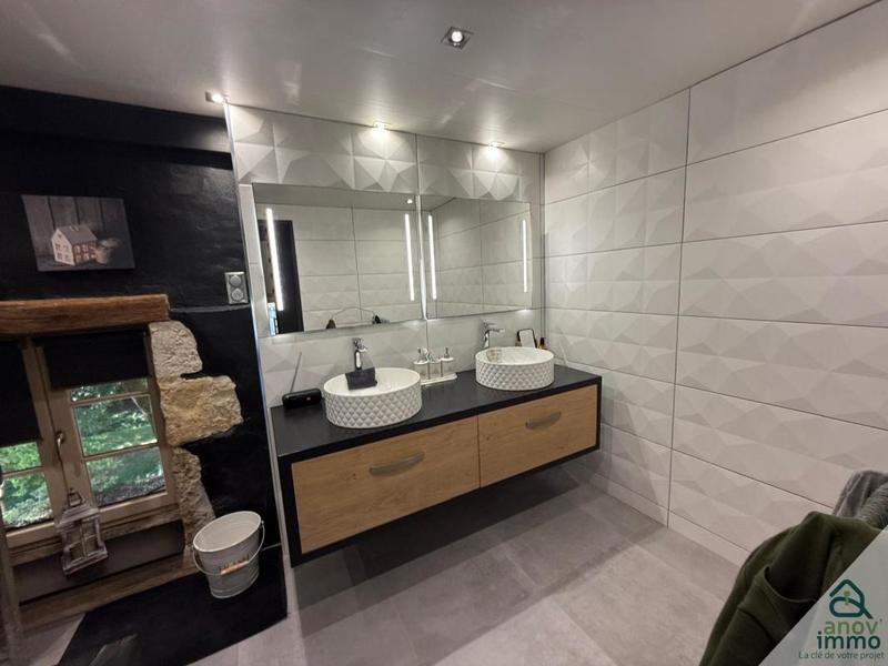 Demeure - 165 m² - 6 pièces