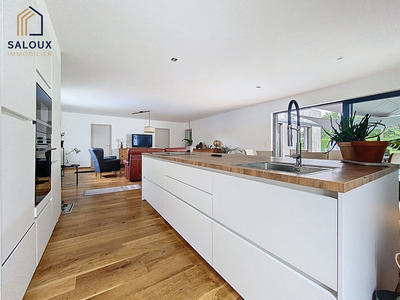 Maison - 128 m² - 4 pièces