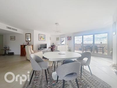 Appartement - 113 m² - 4 pièces