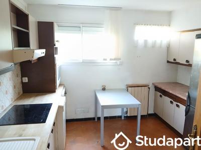 Chambre - 15 m² - 1 pièce