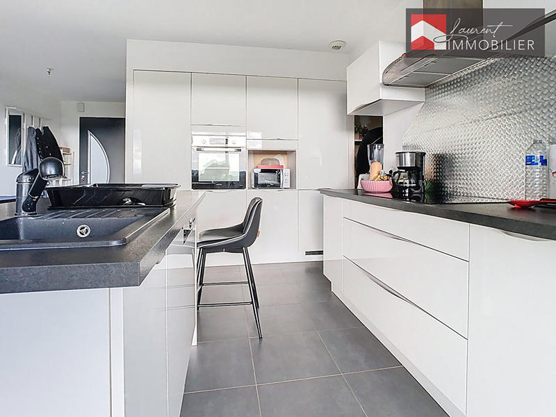 Maison - 110 m² - 6 pièces