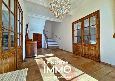 Mas - 335 m² - 8 pièces