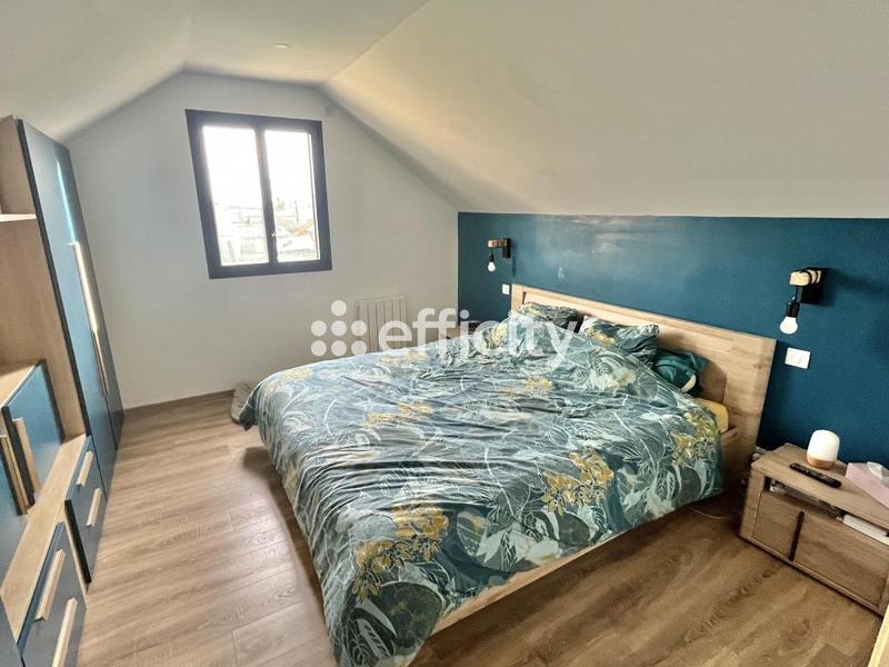 Maison - 121 m² - 7 pièces