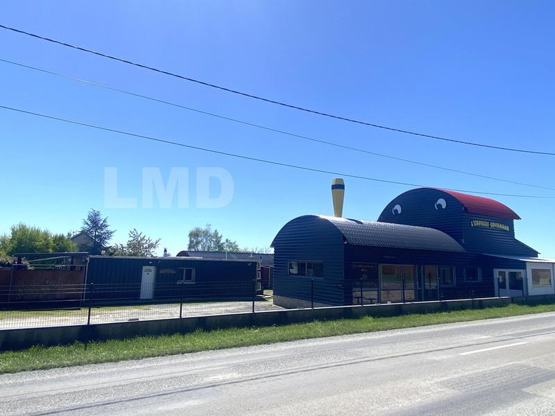 Local d'activités - 226 m² - 10 pièces