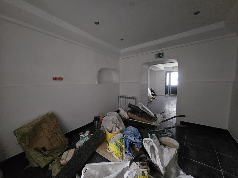 Local commercial - 45 m² - 4 pièces