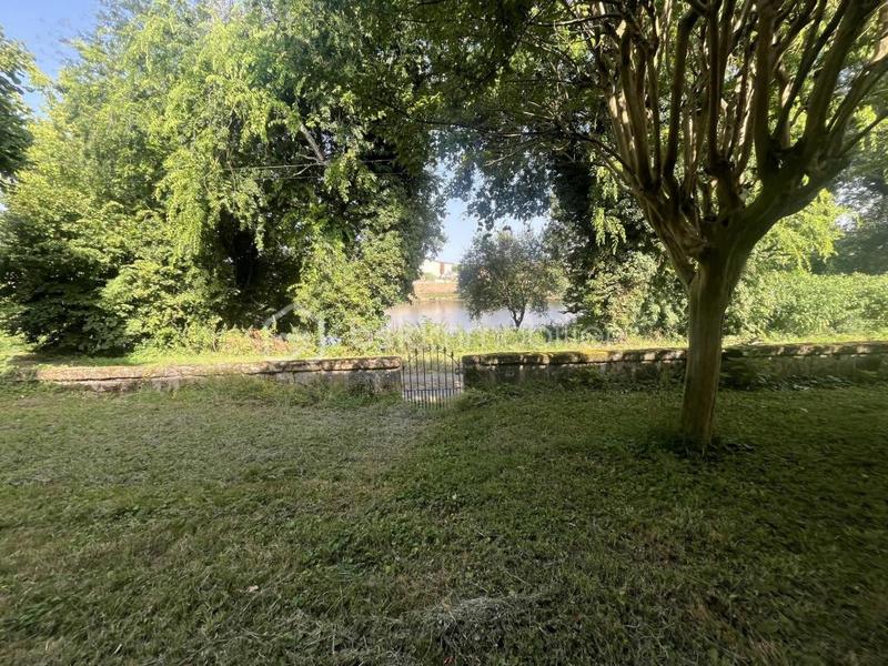 Propriété - 207 m² - 8 pièces