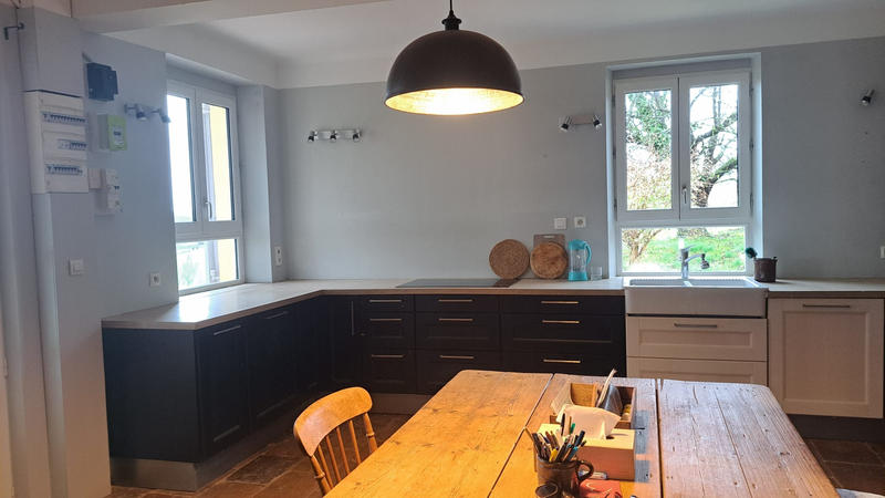 Maison - 244 m² - 11 pièces