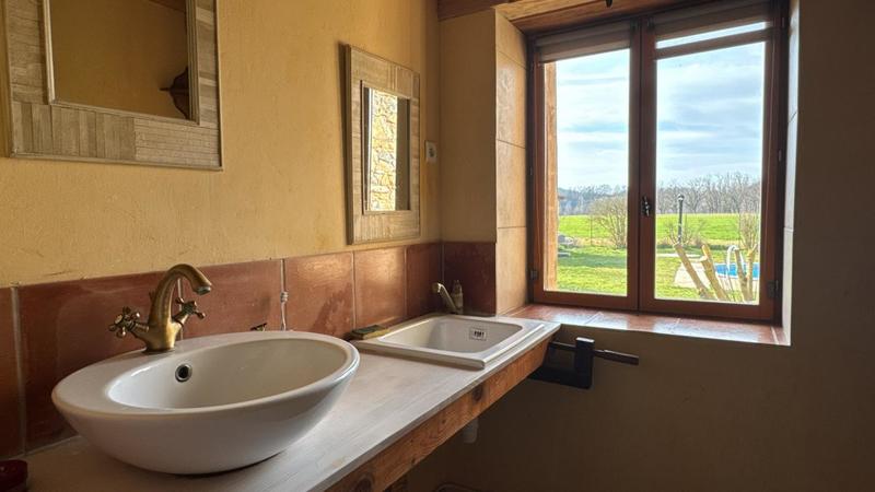 Propriété - 400 m² - 12 pièces