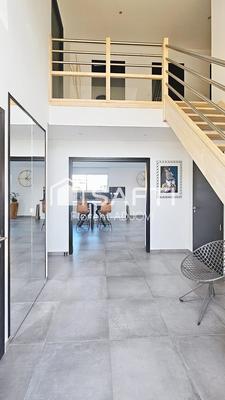 Maison - 161 m² - 5 pièces