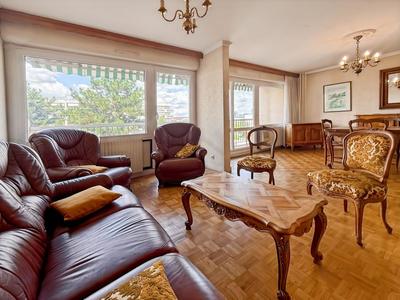 Appartement - 102 m² - 4 pièces