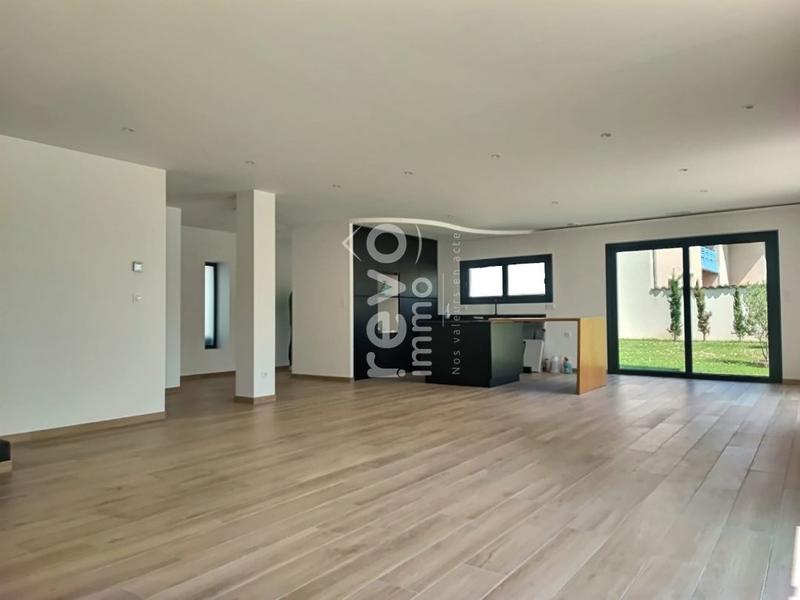 Villa - 240 m² - 5 pièces