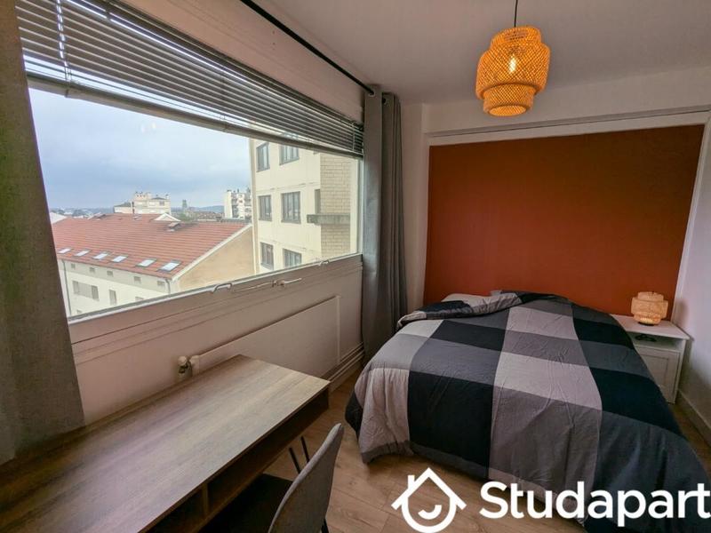 Chambre - 9 m² - 1 pièce