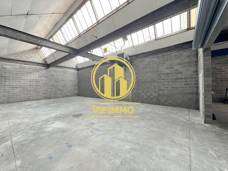Local d'activités - 107 m²
