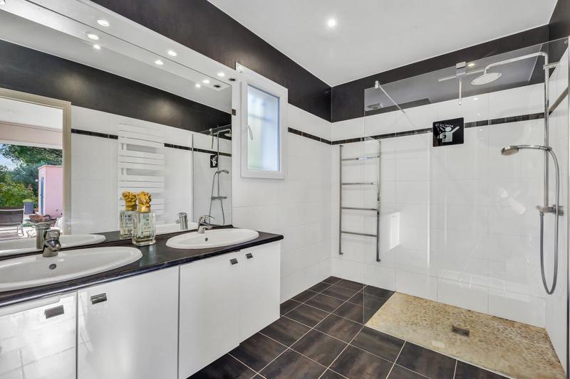 Villa - 175 m² - 5 pièces