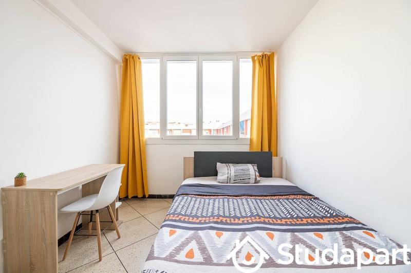 Chambre - 11 m² - 1 pièce