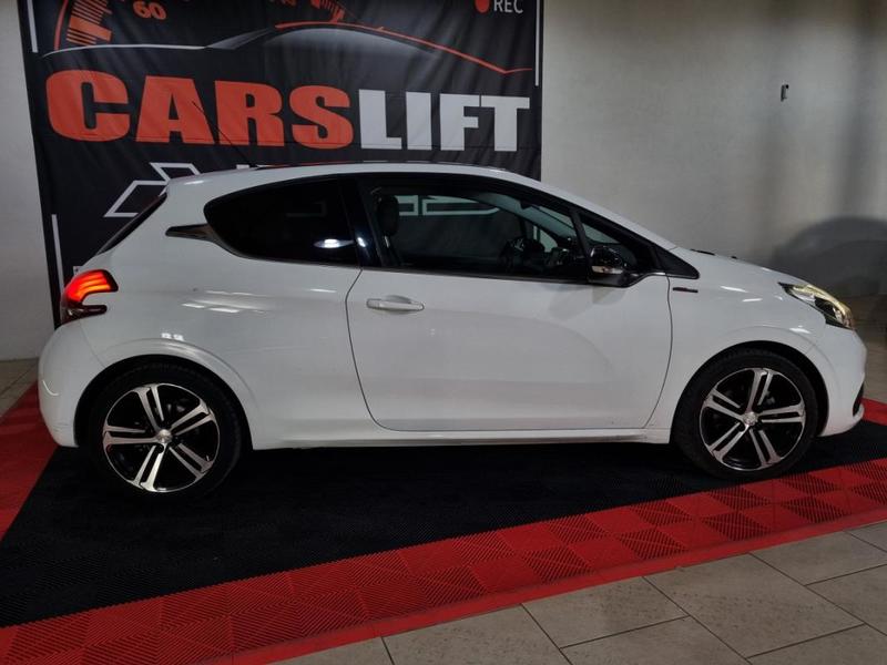 Peugeot 208 1.2 Thp Puretech 110 ch Gtline - Garantie 6 Mois