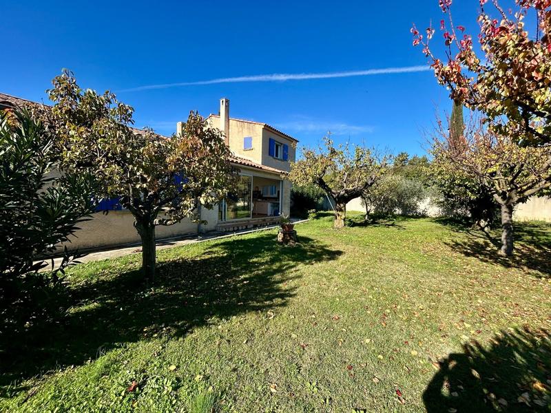 Villa - 196 m² - 8 pièces