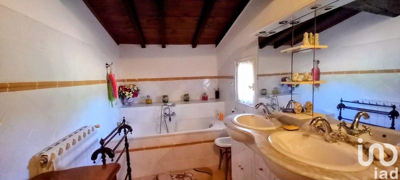 Maison - 174 m² - 5 pièces