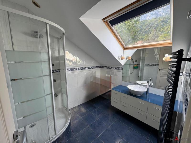 Maison traditionnelle - 140 m² - 5 pièces