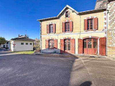 Maison ancienne - 145 m² - 7 pièces