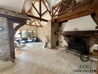 Maison - 223 m² - 6 pièces