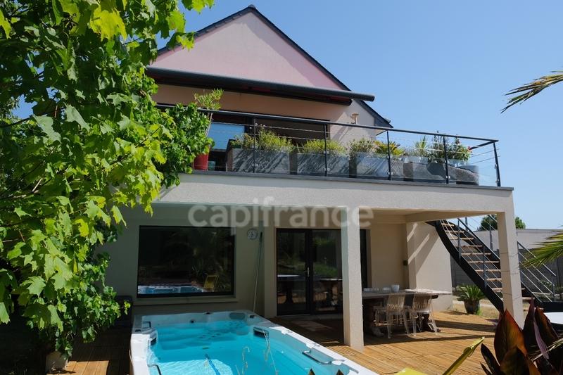 Maison - 172 m² - 7 pièces